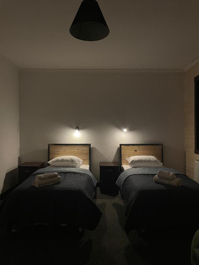 גודאורי Hotel Seven מראה חיצוני תמונה